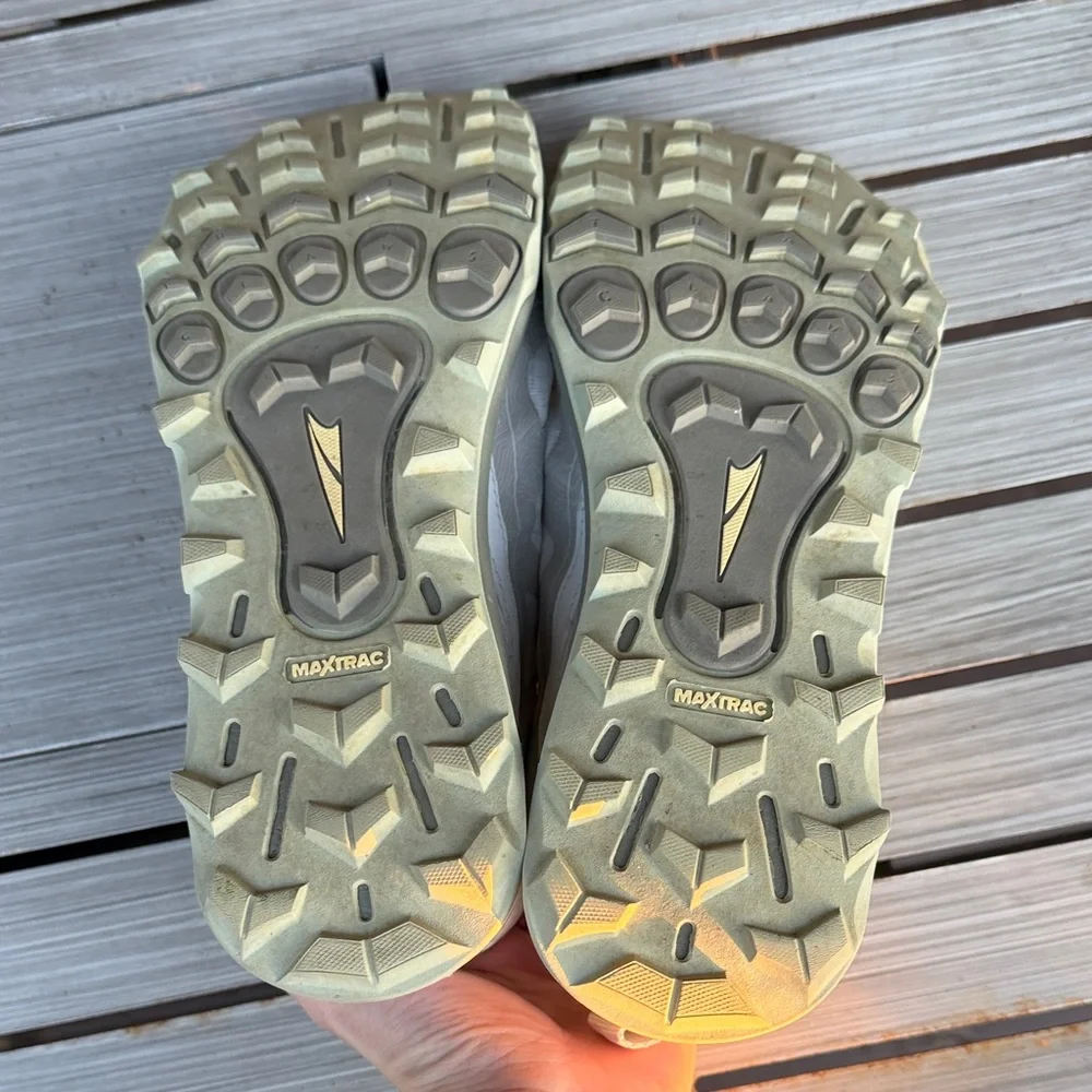 Altra White and Mint Athletic Shoes - Picture 5 of 5